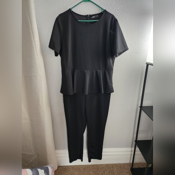 Shein Black Peplum Jumpsuit - Picture 1 of 1
